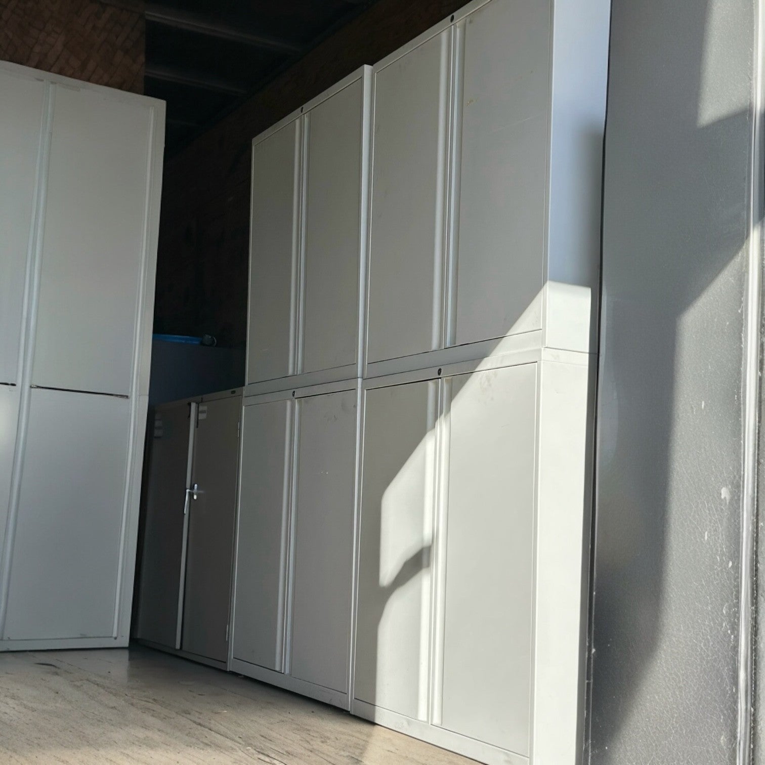 Armoire de Rangement en Métal Blanc Modulable  | Bureau L'Entrepôt