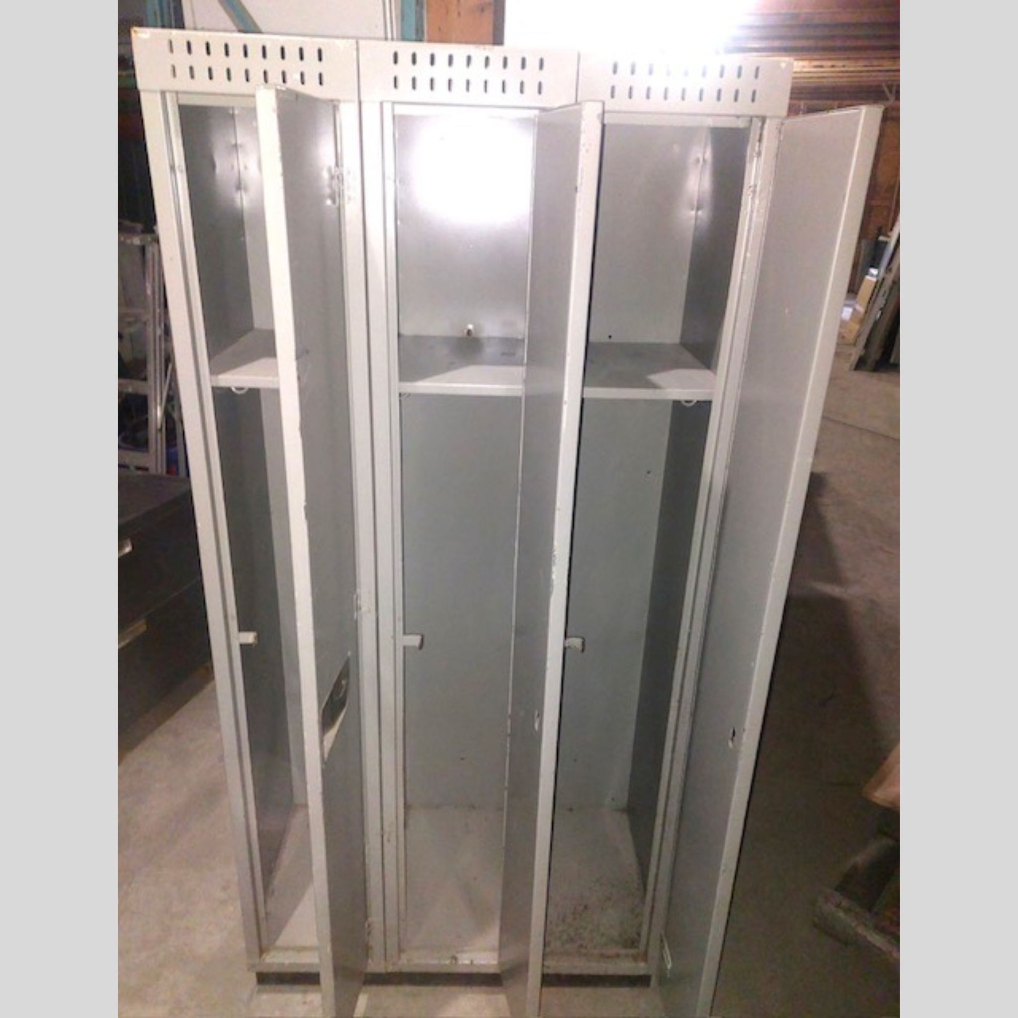 Casier Vestiaire Métallique 3 Portes - Pleine Hauteur - Gris (Usagé)