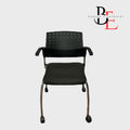 Chaise Empilable sur Roulettes Noire | Bureau L'Entrepôt