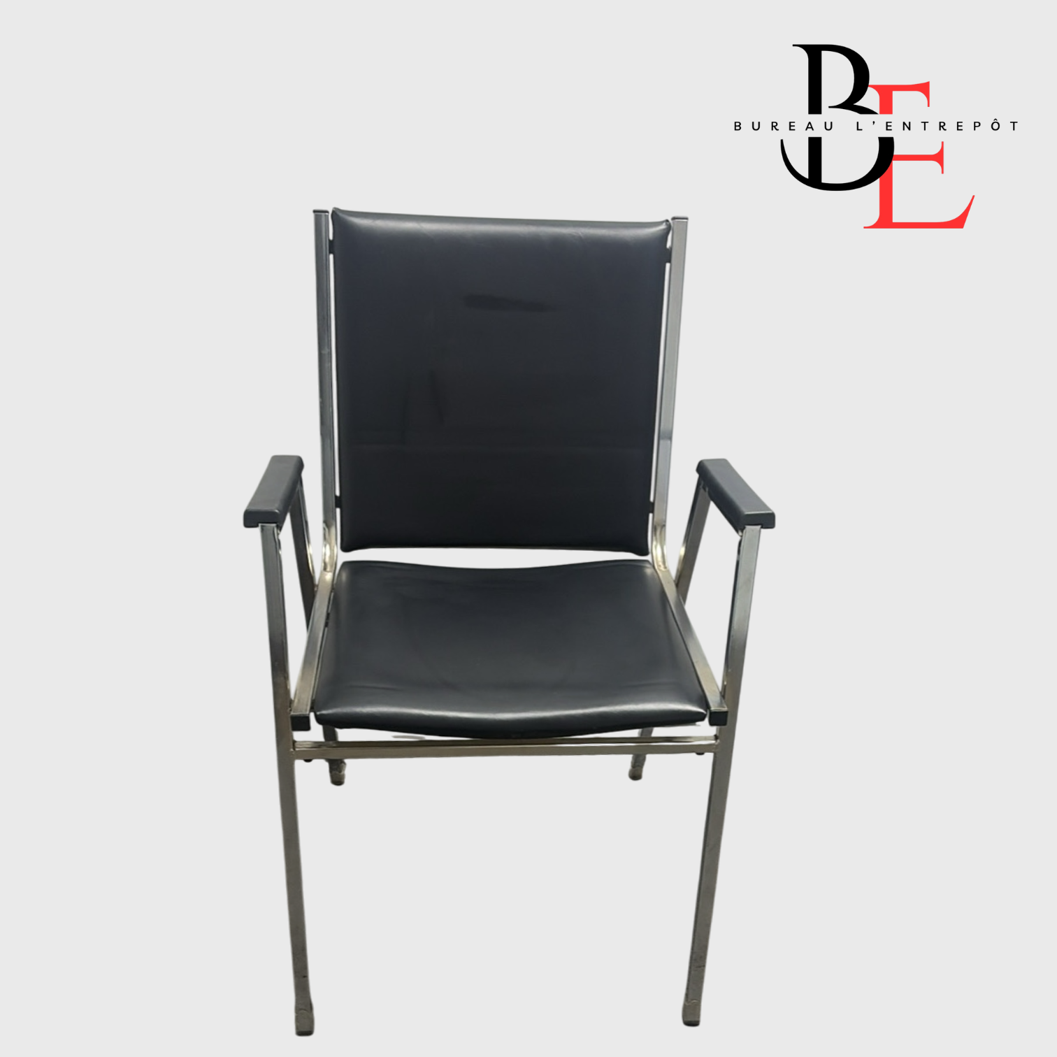 Chaise visiteur empilable